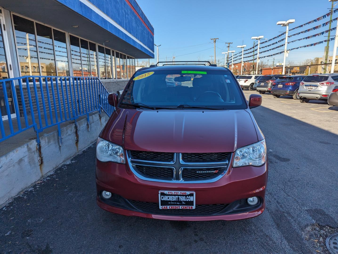 2015 RED Dodge Grand Caravan SXT (2C4RDGCG1FR) with an 3.6L V6 DOHC 24V engine, 6-Speed Automatic transmission, located at 7600 S Western Ave., Chicago, IL, 60620, (773) 918-3980, 0.000000, 0.000000 - Photo#2